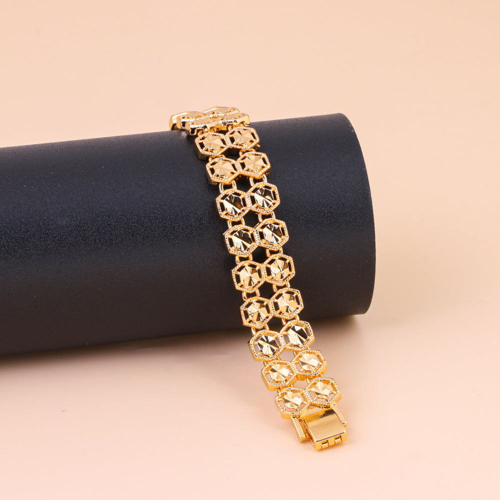 Gold alternative bracelet with elegant designs