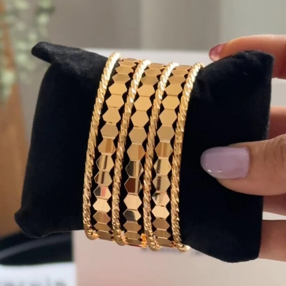 7 مجموعة شوم الملكية