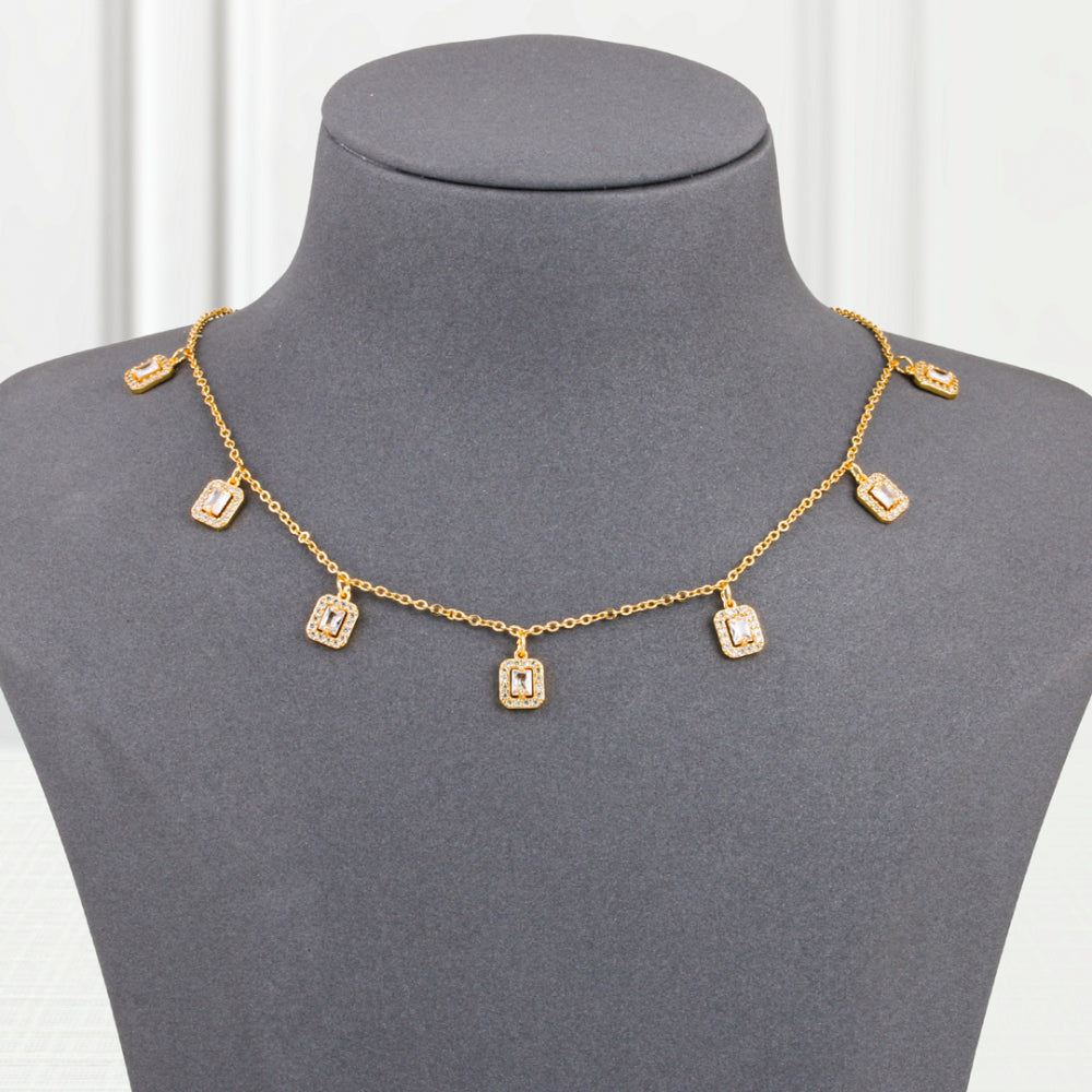 Pendant Gold Alternative Square Diamond