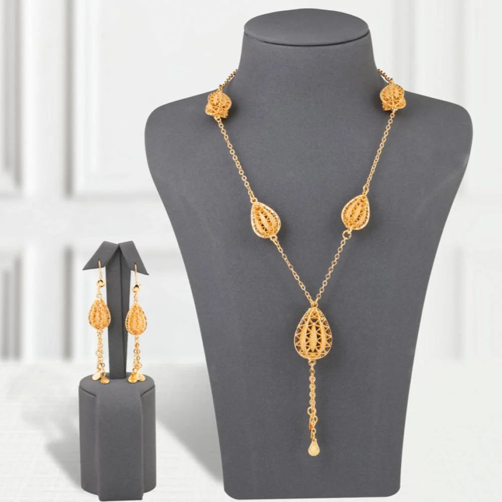 Gold Alternative Necklace Golden Touch