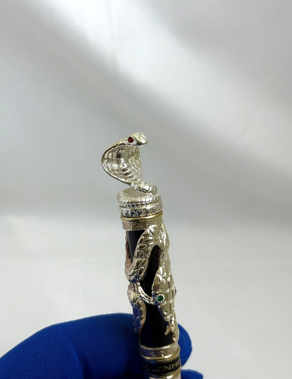 Jinhao Silver Snake Series Pen