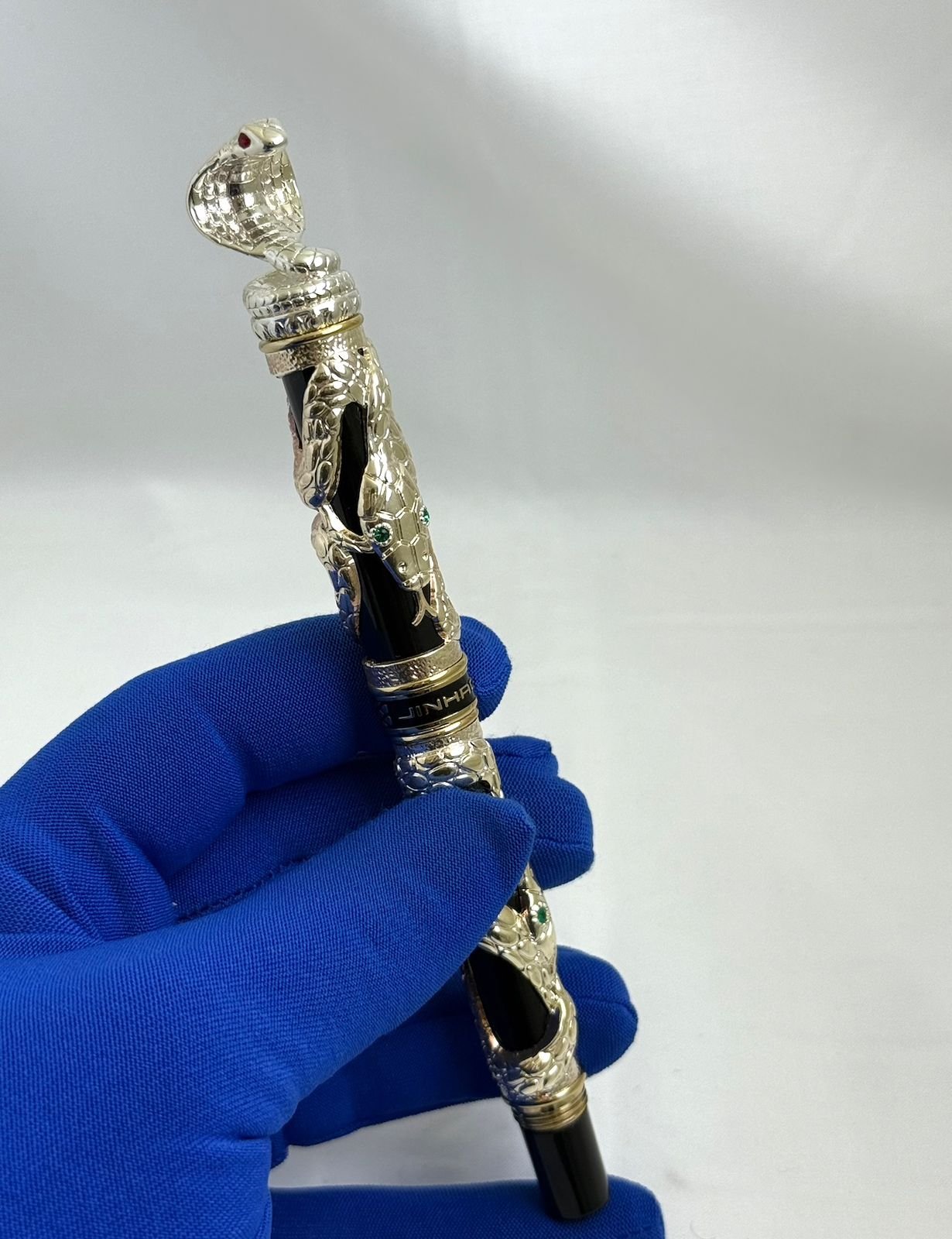 Jinhao Silver Snake Series Pen
