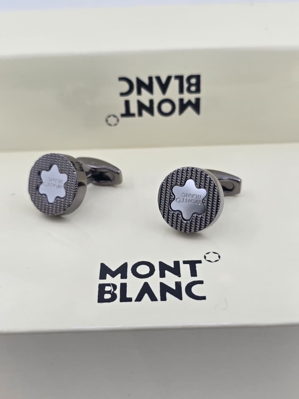 Montblanc Star Emblem Textured Cufflinks – Silver-Tone Designer Cufflinks for Men