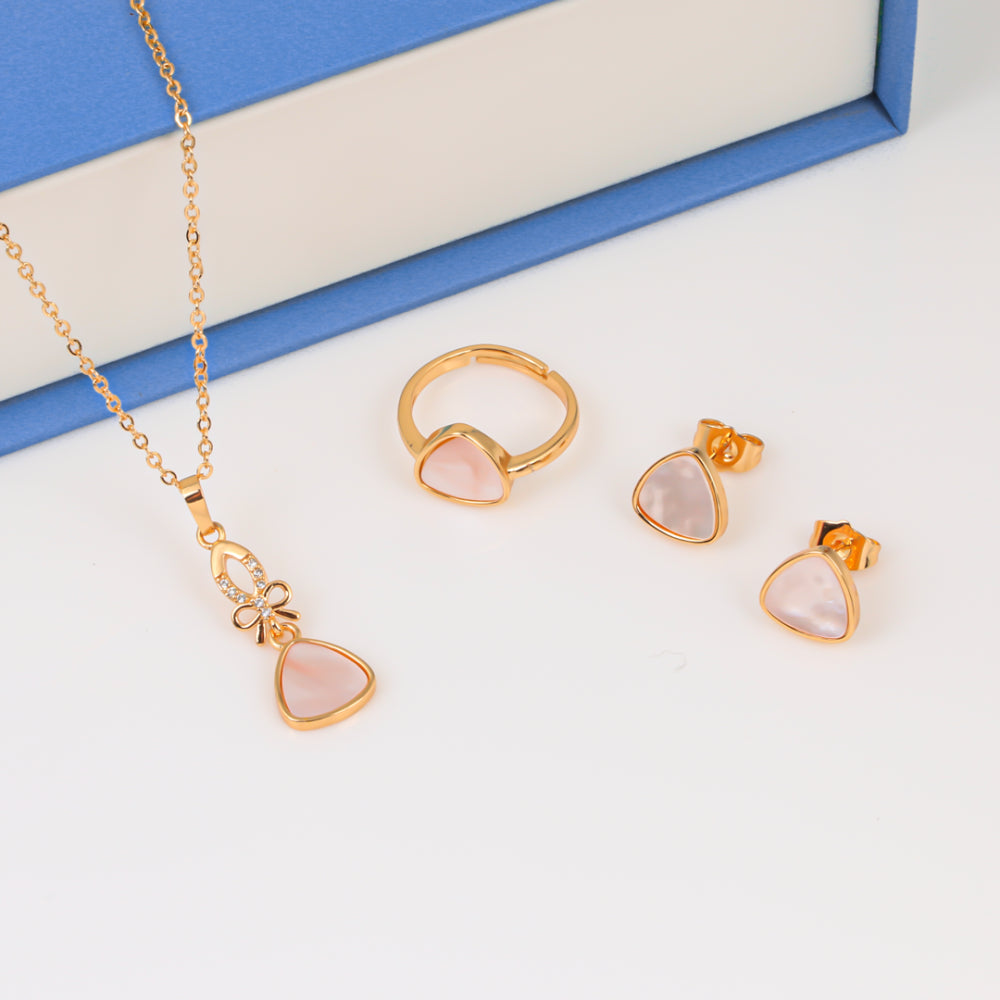 Pearl of Femininity Gold Alternative Set
