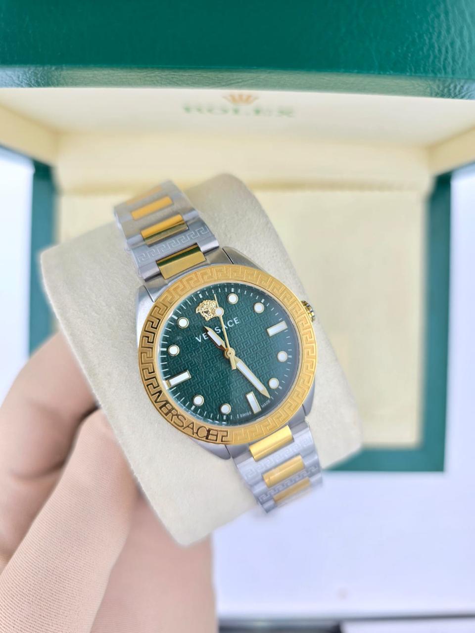Greca Logo Aero Watch