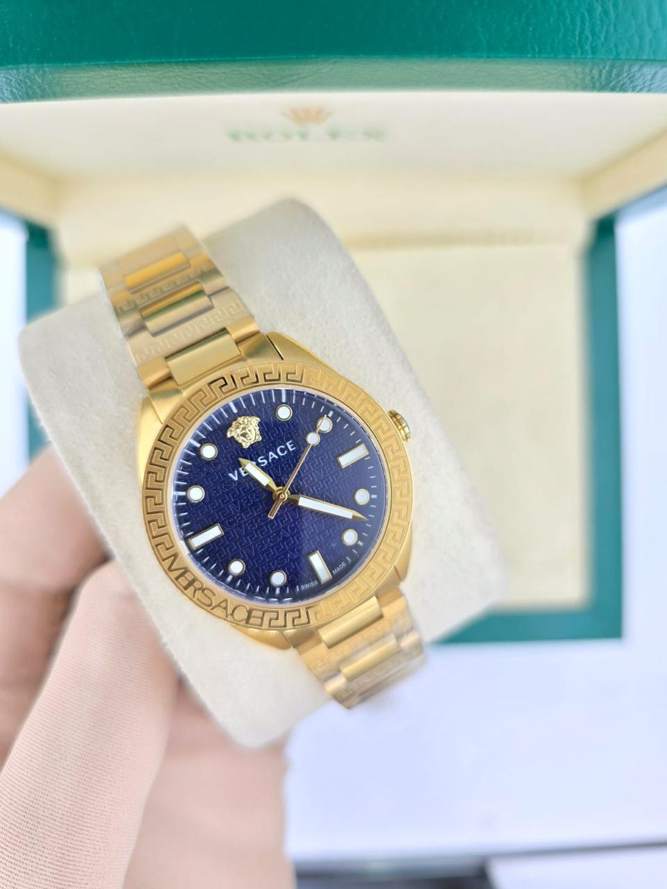 Greca Logo Aero Watch