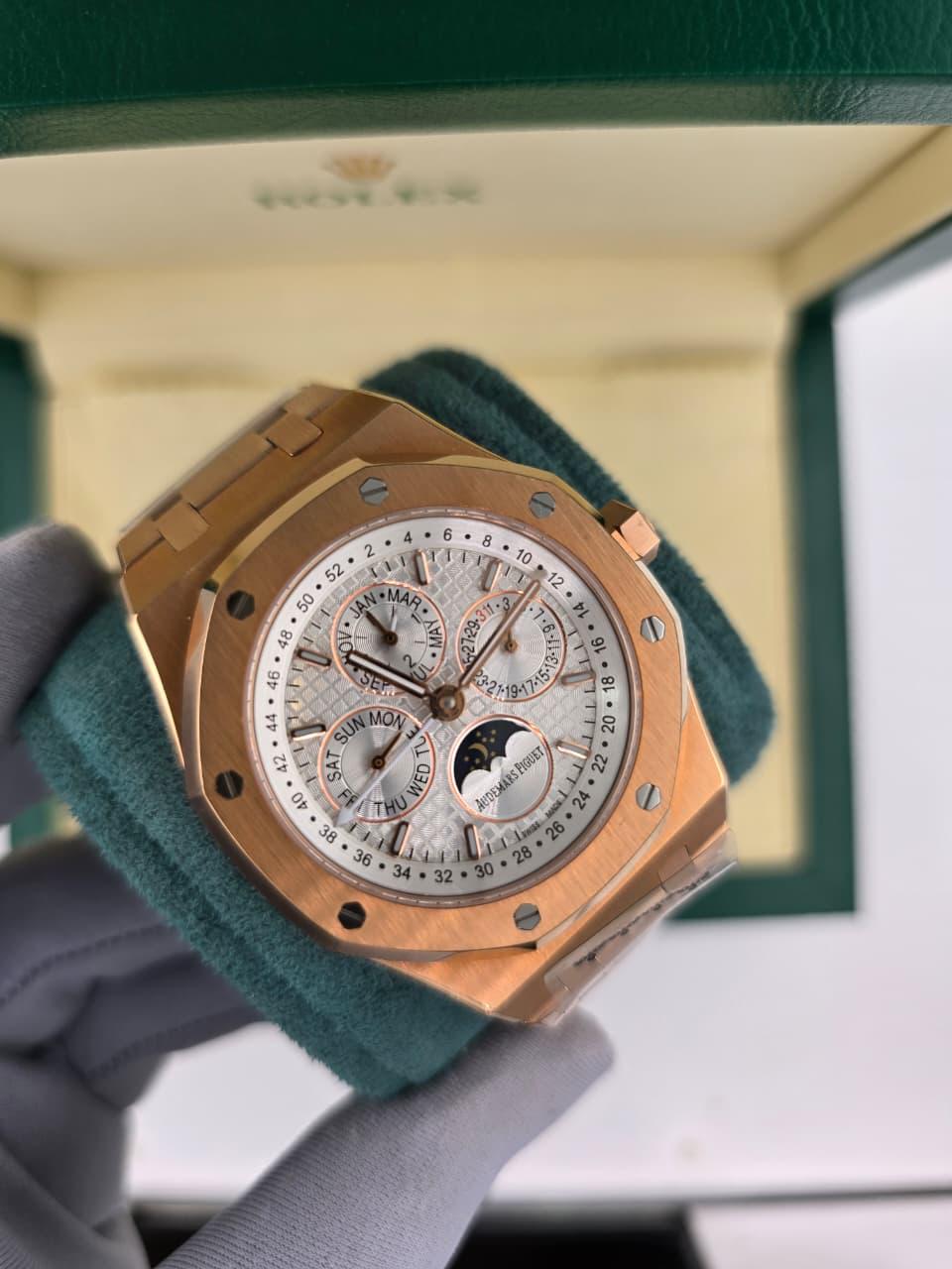 Royal Oak Perpetual Calendar