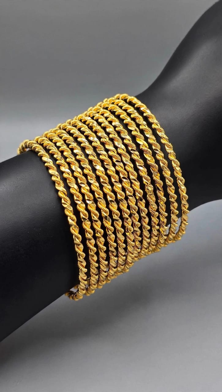 Classic Style Bangle