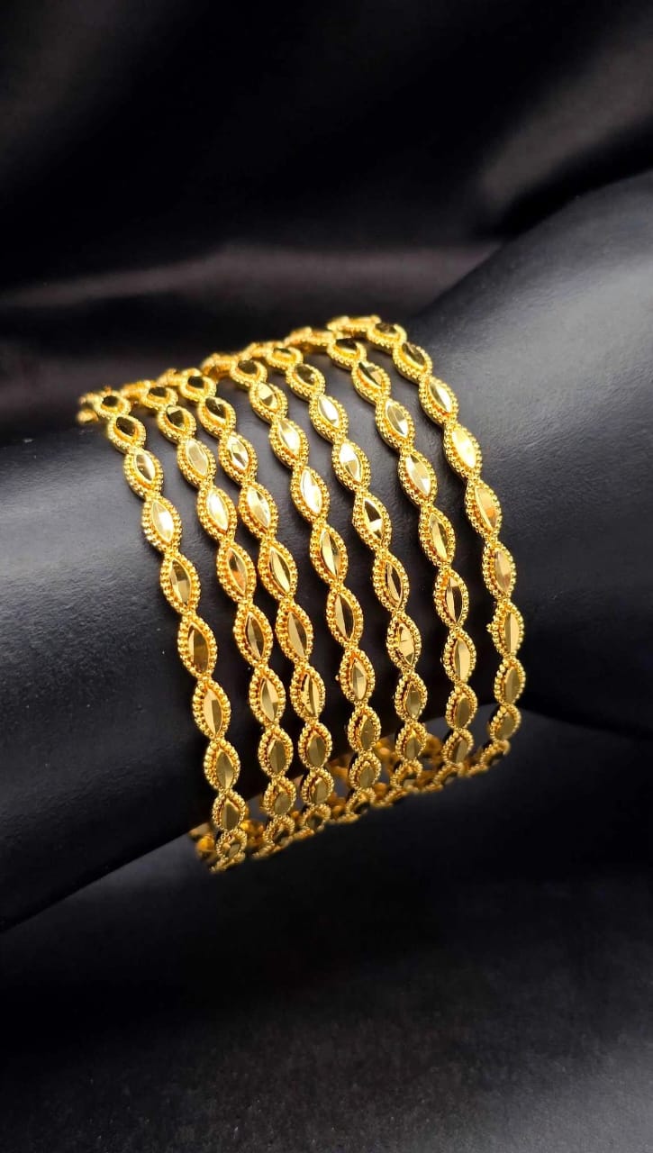 Classic Style Bangle