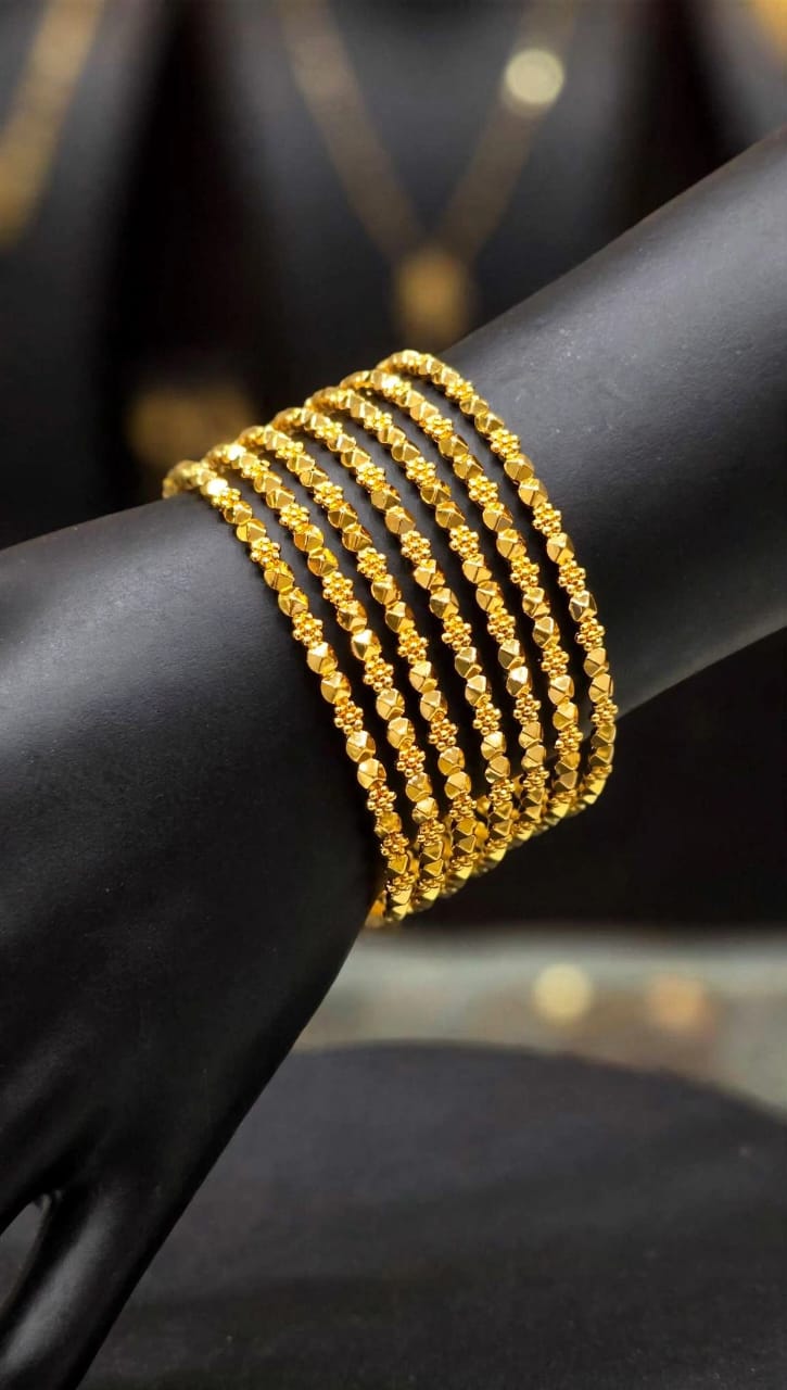 Classic Style Bangle
