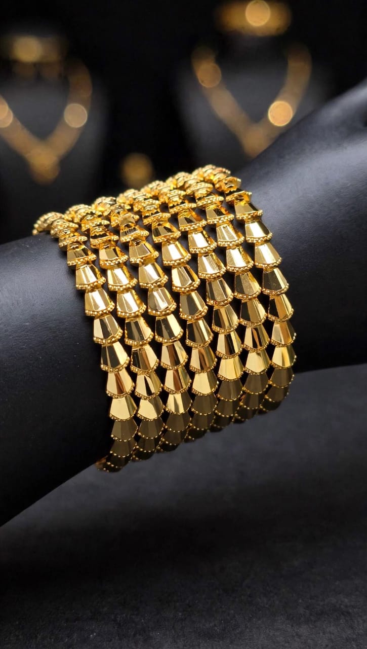 Classic Style Bangle