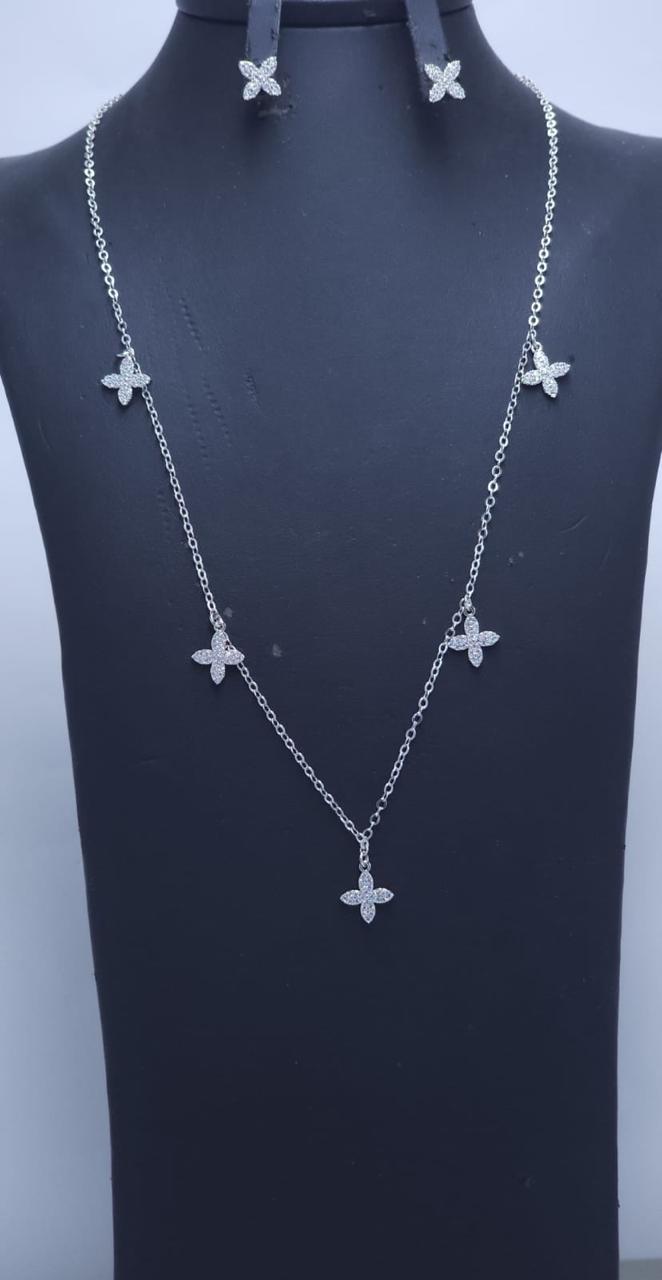 Gold Alternative Set Geometric Design