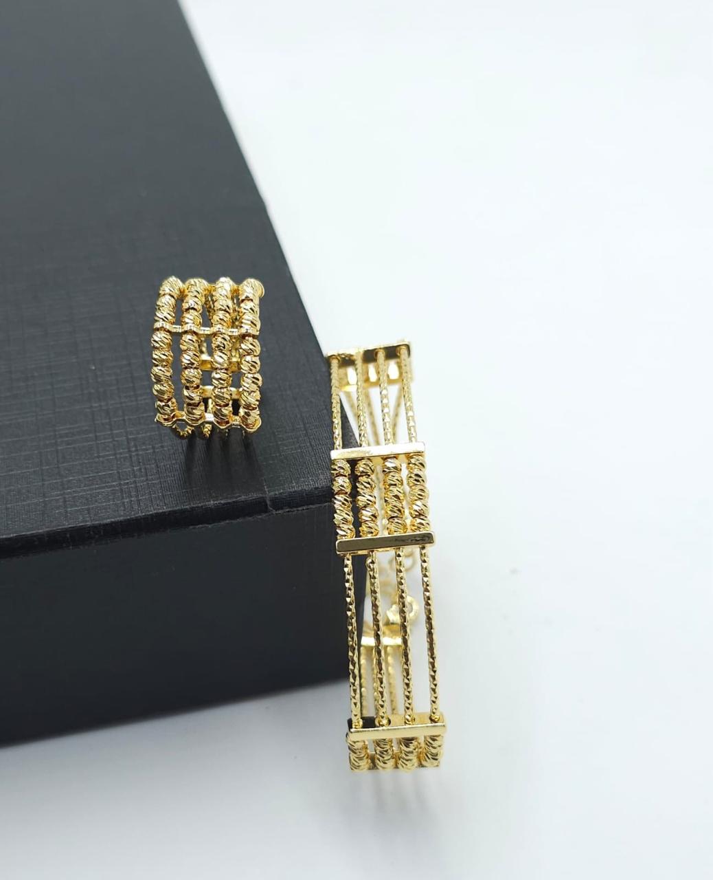 Pound Bracelet